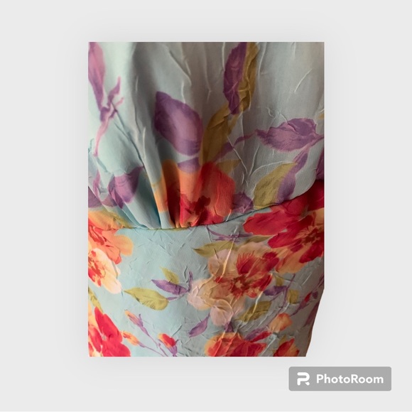 La Bella boutique dress, size 13, like new, below the knee, 100% polyester - Picture 5 of 5